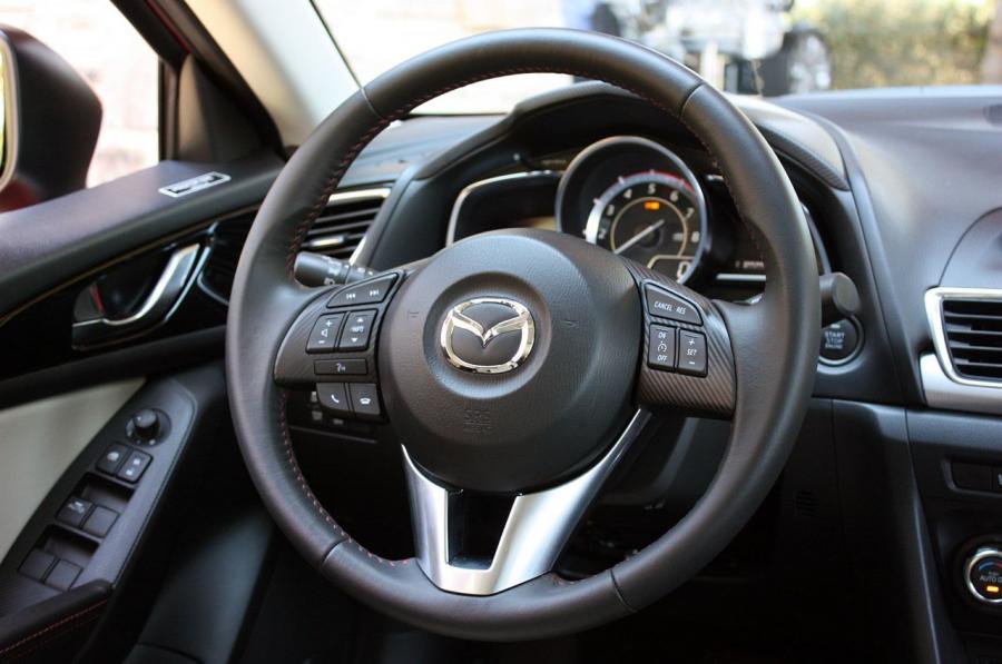  Mazda3 Hatchback 2014 года  (фото 25 из 131)
